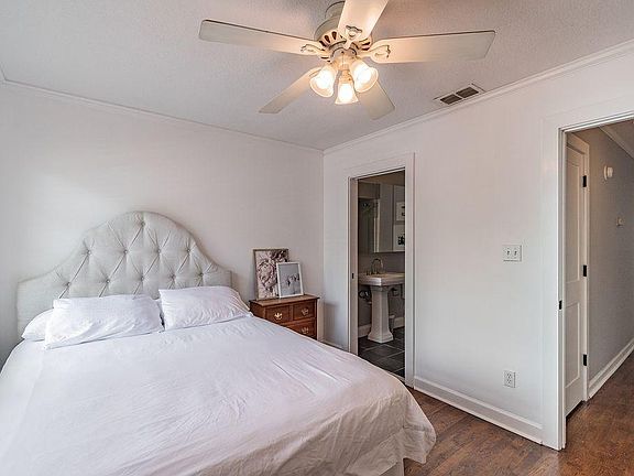 5th image of 504 S Oregon Ave APT H