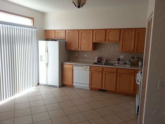 5th image of 2827 Oakmont Dr