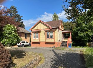 1729 Foul Bay Rd, Oak Bay, BC V8R5A5