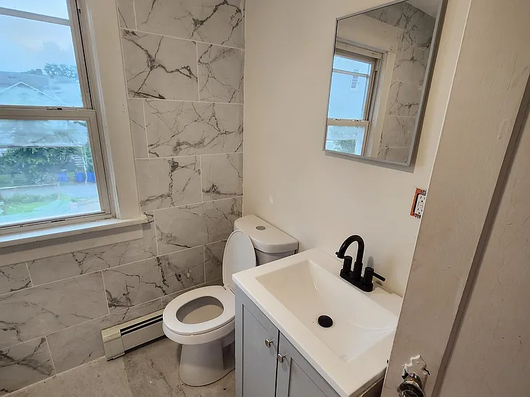 306 Front St #1 — Photo 5