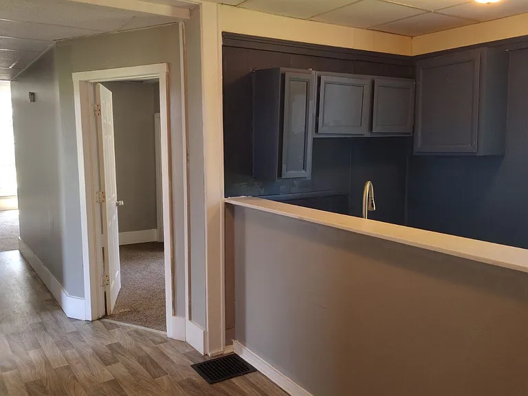 306 E North St #1 — Photo 12
