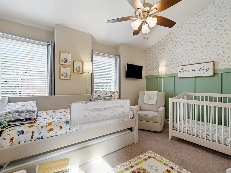 131 Meridan St #1 — Photo 19