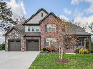 7247 Gregory Dr, Ooltewah, TN 37363