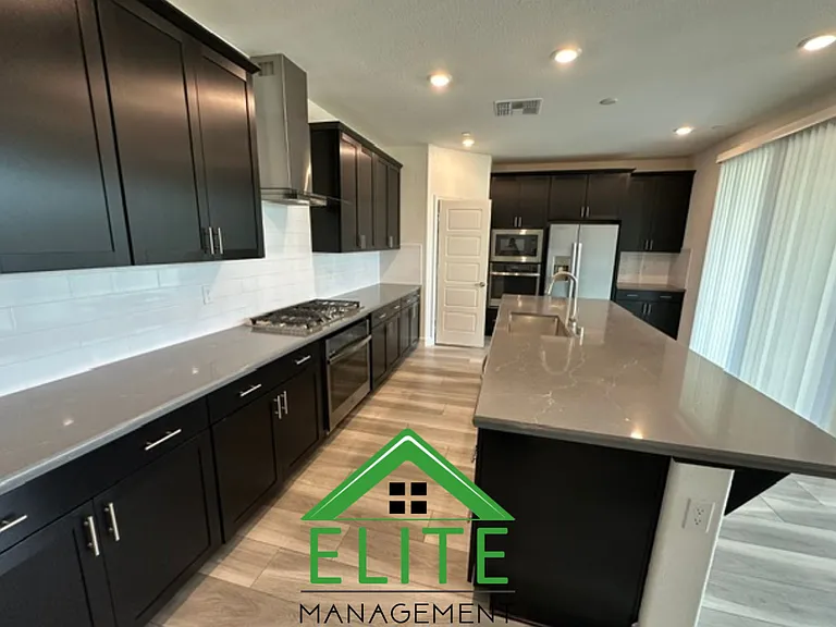 4007 Stanwick Ave — Photo 16