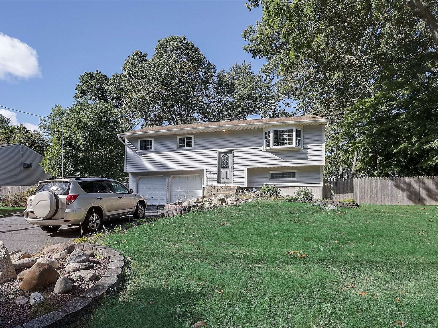 24 Shenandoah Boulevard, Port Jefferson Station, NY 11776 Zillow