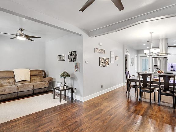 4th image of 305 Marion Ave