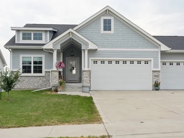 1814 Crabapple Ln, Granger, IA 50109