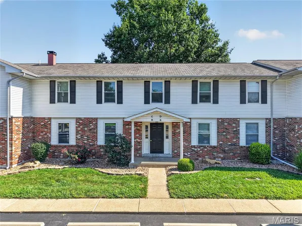 2200 Willott Rd APT B, Saint Peters, MO 63376