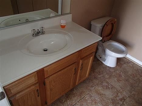 3rd image of 340 Francisco Way
