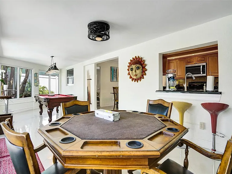 2051 Coral Reef Dr — Photo 19