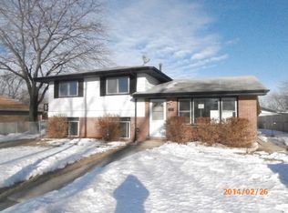 10405 Leslie Ln, Chicago Ridge, IL 60415