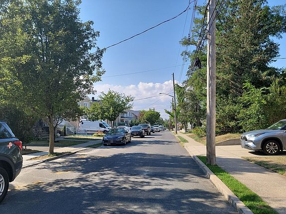 5th image of 183 Yetman Ave