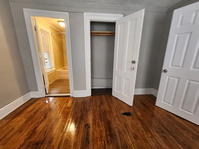 202 Hallock Ave #2022 — Photo 7
