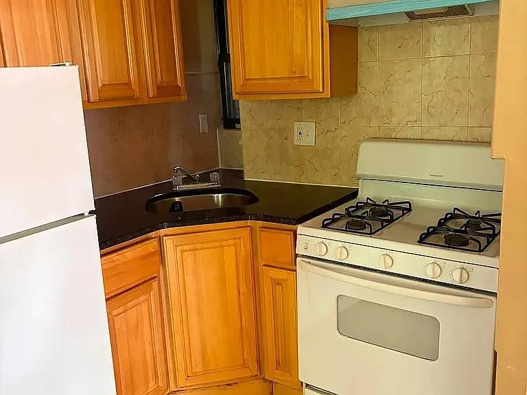 Studio, 1100 sqft, $3,606 — Photo 4