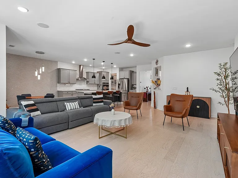 222 Rosemary Way — Photo 12