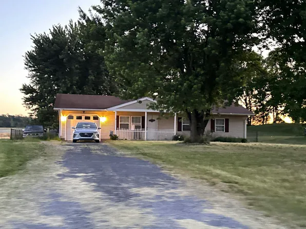 3297 Cook Rd, Fayetteville, PA 17222