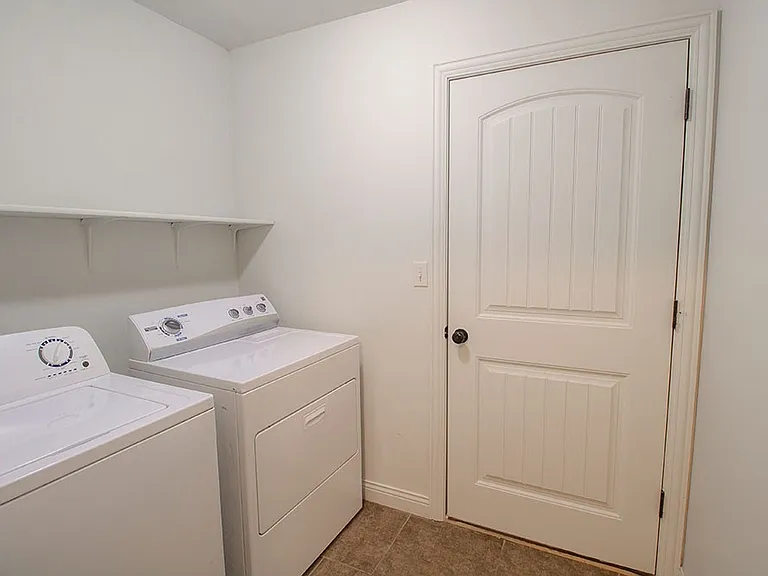 4612 Dehaven Dr — Photo 15