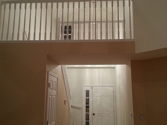 4th image of 1561 E Baronet Ln