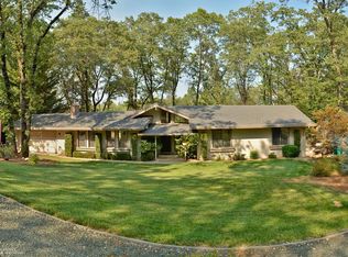 12617 Friar Tuck Rd, Grass Valley, CA 95949