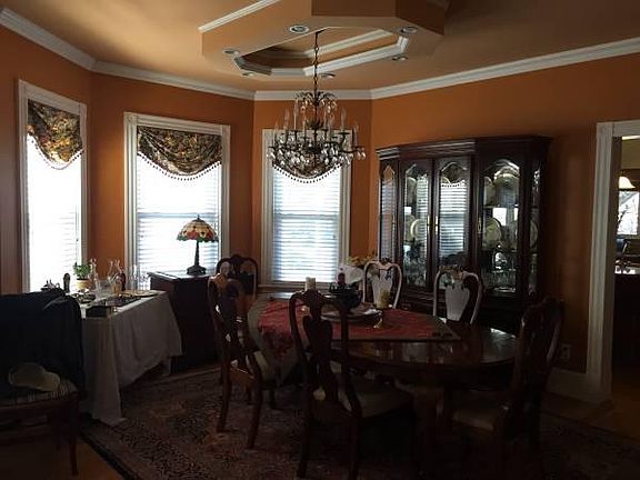 3rd image of 6 Saint Paul St APT 2A
