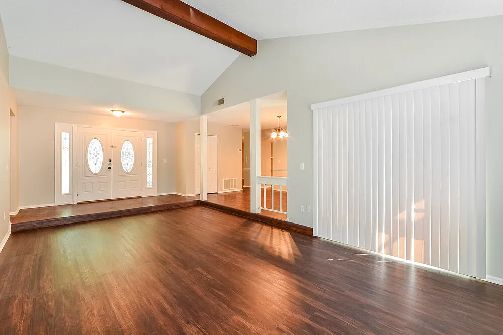 4 bed, 2.0 bath, 2078 sqft, $2,800 — Photo 4