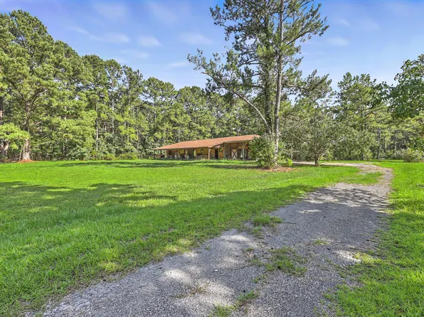 8450 Doar Rd, Awendaw, SC 29429