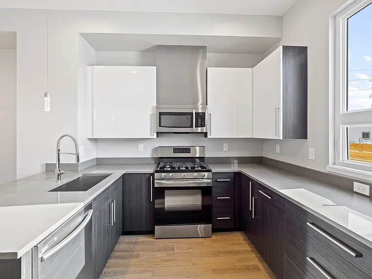 3832 Jason St #5 — Photo 7