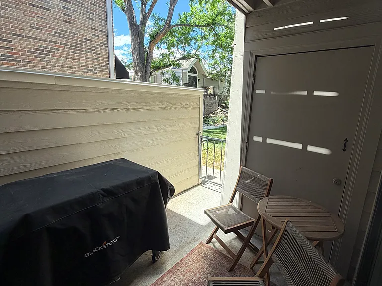 221 S Garfield St #104 — Photo 21