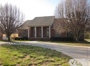 282 Greenbriar Cir, Manchester, TN 37355