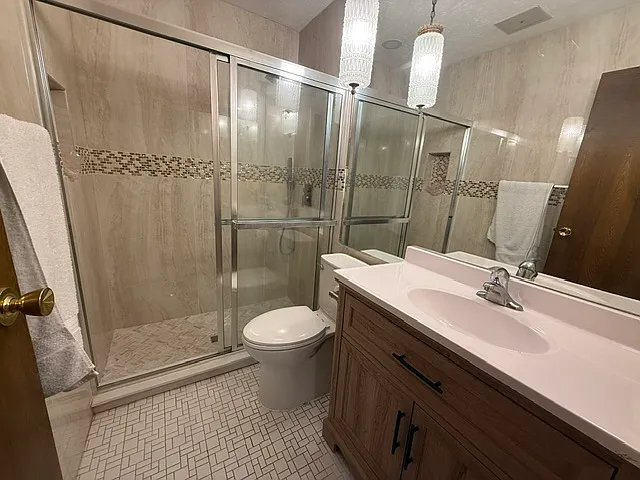 17482 Falling Water Rd — Photo 10