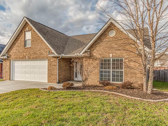 3rd image of 5523 Meadow Wells Dr