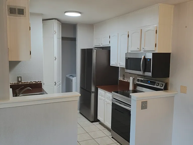 2201 Scenic Hwy #A1 — Photo 4