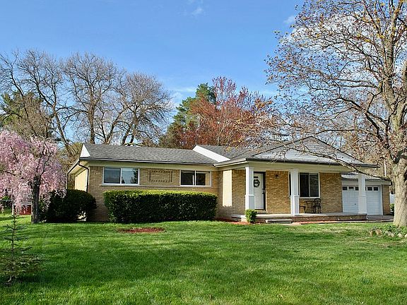 4th image of 8429 Bellarine Dr