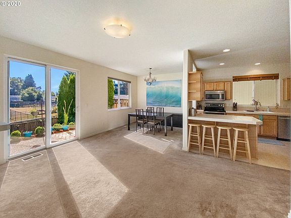 2nd image of 4317 NE 57th Pl