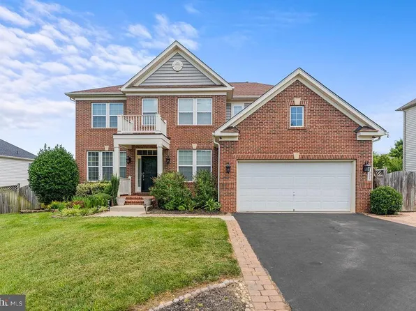 1007 W Kensington Cir, Fredericksburg, VA 22401