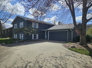 2401 Branch Rd, Champaign, IL 61822