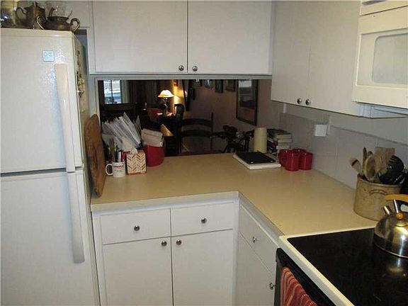 2nd image of 2841 NE 33rd Ct APT 101