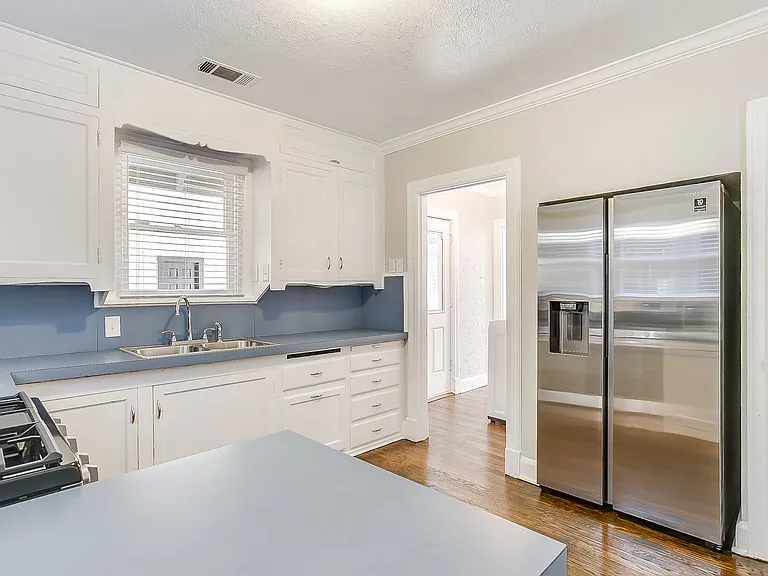 3257 Greene Ave #FULL — Photo 11