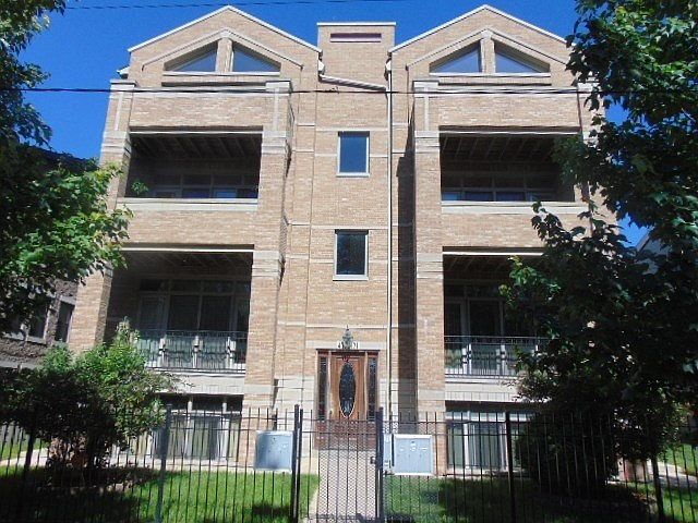 1st image of 4321 S Saint Lawrence Ave #1S