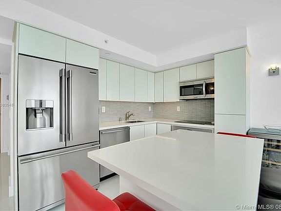 4th image of 400 S Pointe Dr APT 1406