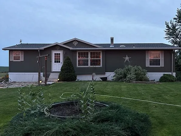 1924 Rd East 60, Paxton, NE 69155