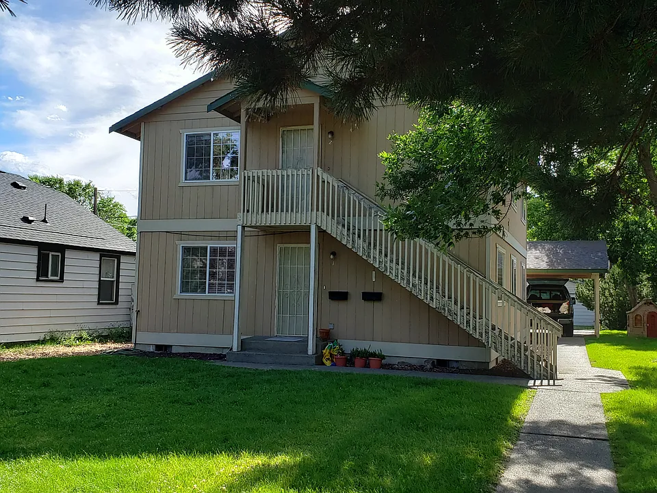 407 S Ruby St #2