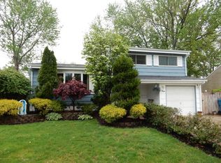 4 Bruce St, Old Bridge, NJ 08857