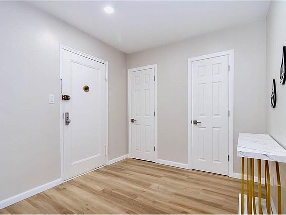 4th image of 2531 E 7th St APT 1J