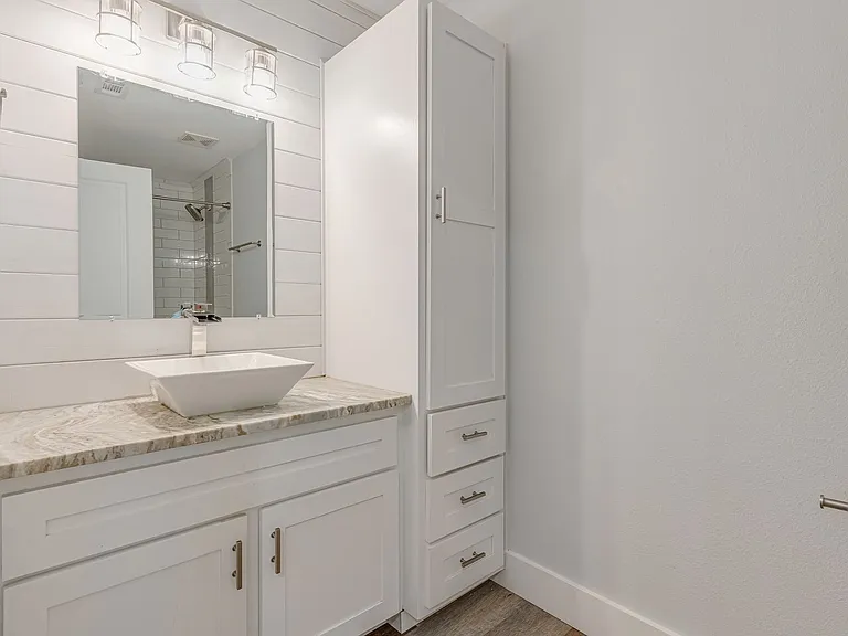 10008 Calle De Palencia — Photo 30