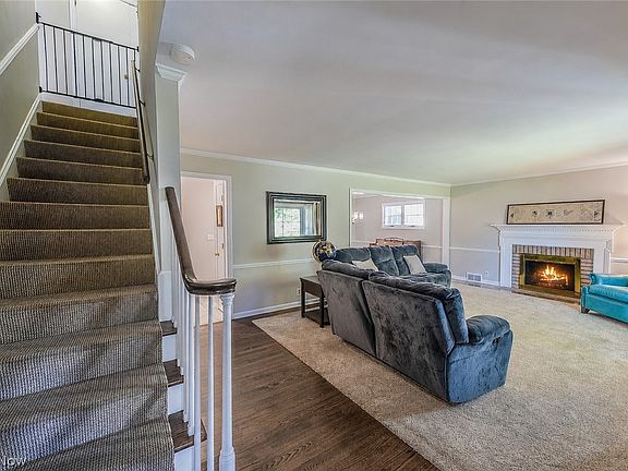 3rd image of 22532 Byron Rd