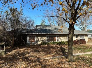 308 E 6th St, Gridley, IL 61744