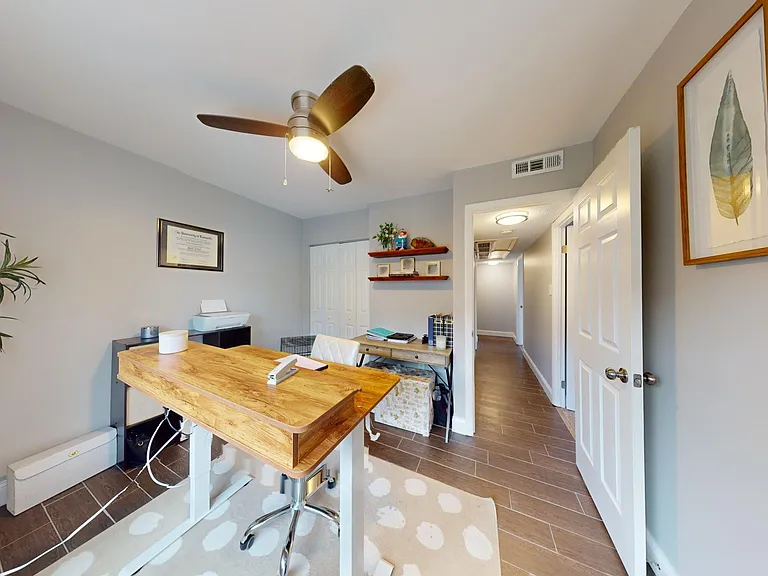 124 Roberts Ln #401 — Photo 23