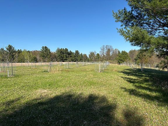 2nd image of 1550 Kindig Rd S