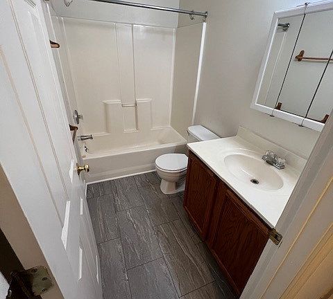 4th image of 119 Essex Gdns #119